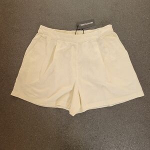 PrettyLittleThing Cotton Blend Cream Shorts With Elastic Waist Size 4